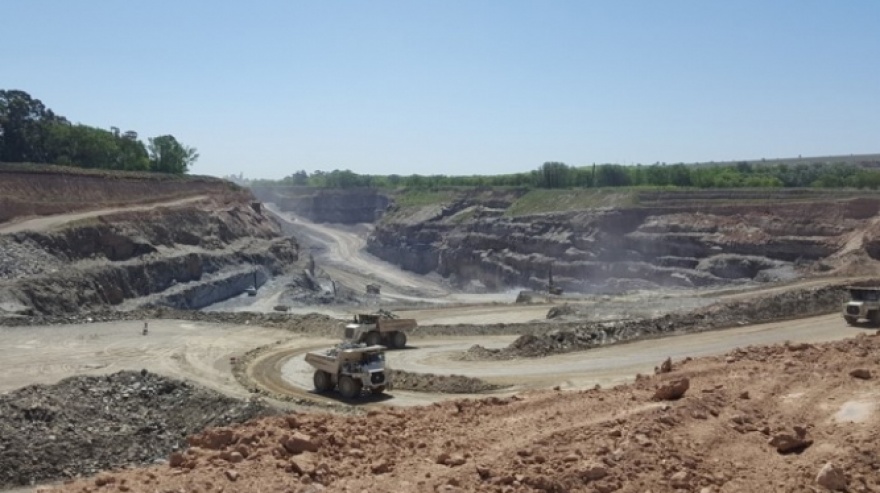 Repunte de la minería del centro bonaerense: en junio se transportó un 57% más de minerales que en mayo
