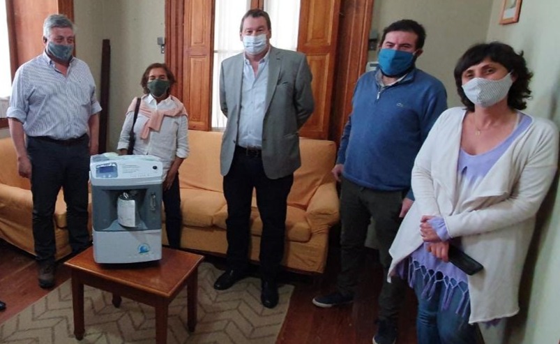 ACOFAR donó un concentrador de oxígeno para el Hospital Municipal Dr. Ángel Pintos