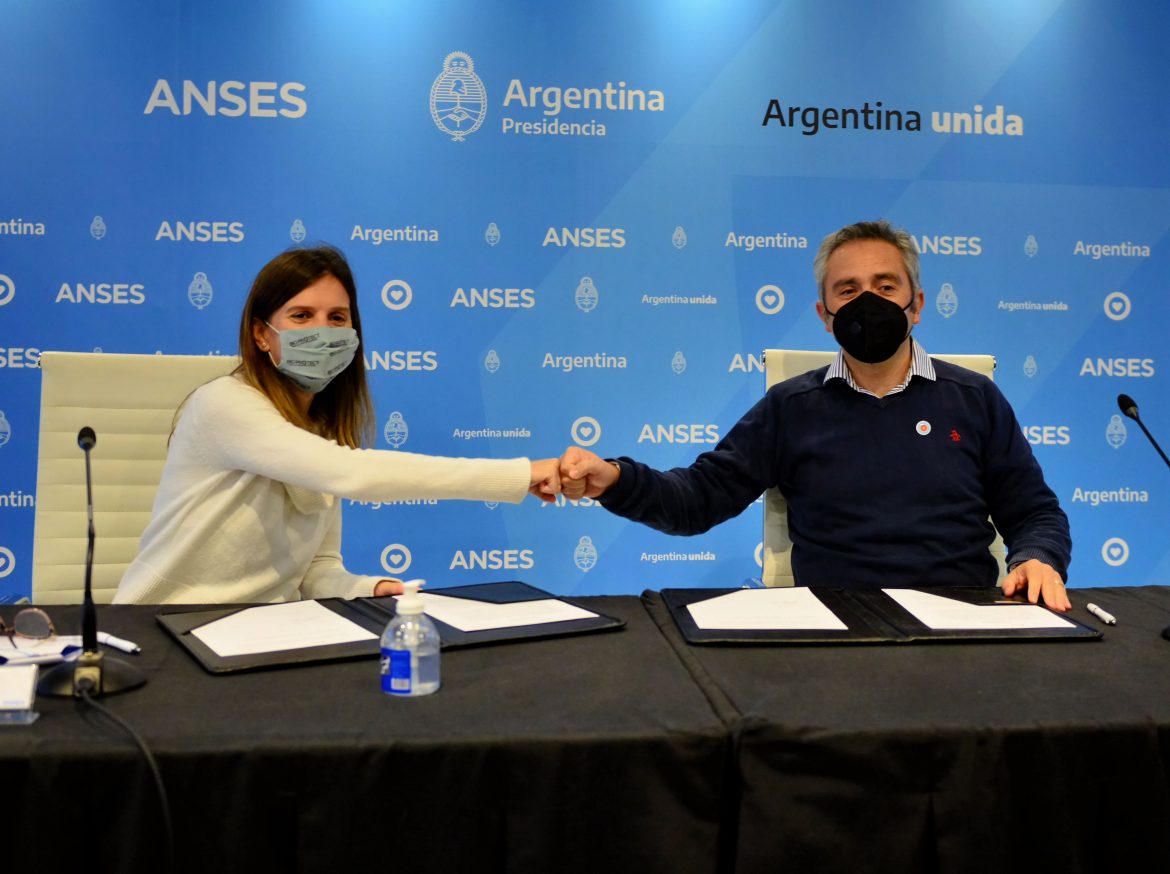 Fernanda Raverta y Andrés Larroque pusieron en marcha la Red Federal de Seguridad Social