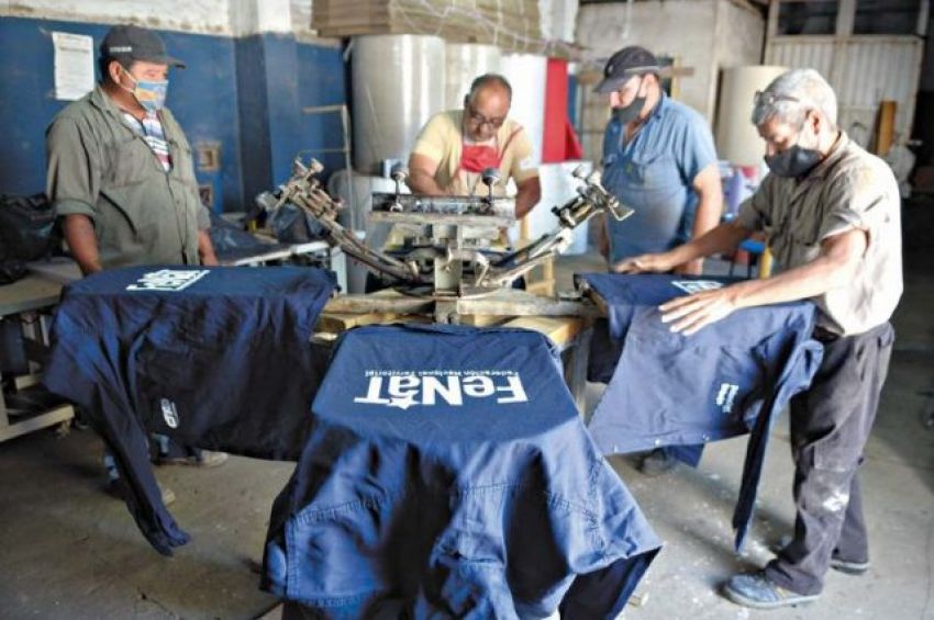 Trabajadores de la textil Nueva Generación de Wilde se movilizan mañana a La Plata para evitar el desalojo