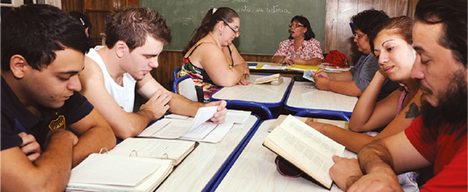 Adultos 2000 el programa de educación para adultos de AECA