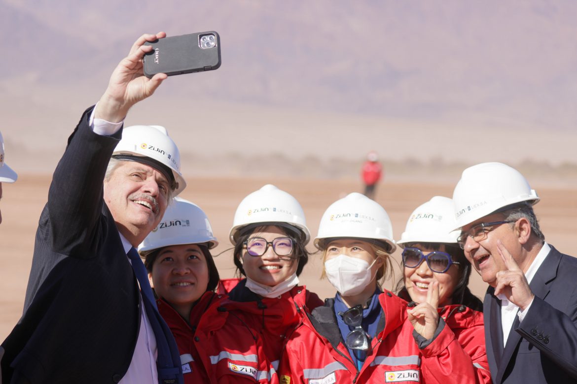 El presidente Alberto Fernández visitó un proyecto minero litífero de la provincia de Catamarca