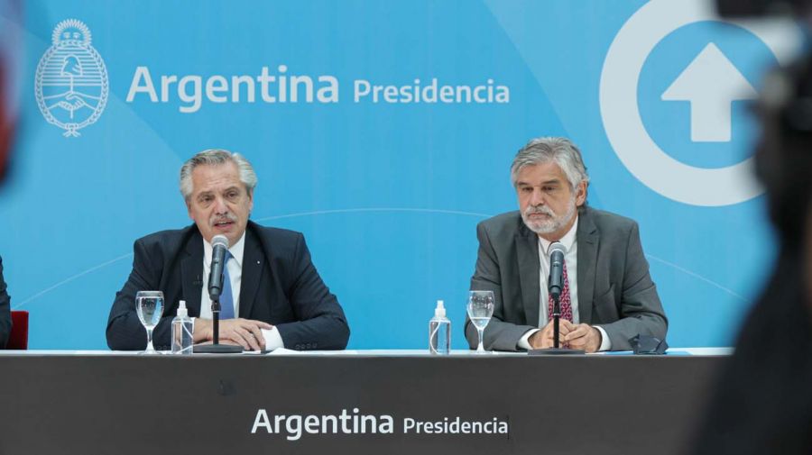 Presidente inaugura un edificio de Instituto de Investigaciones en Bariloche, junto a Daniel Filmus