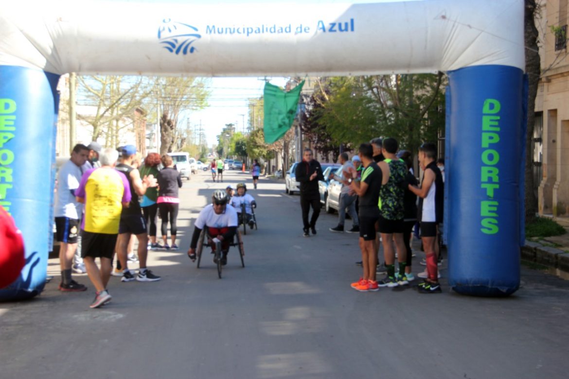 La maratón de CESUAR ya se palpita en las calles azuleñas