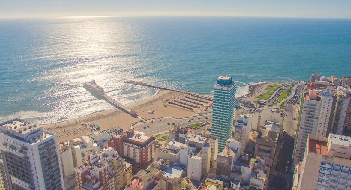 Mar del Plata está entre las mejores playas del mundo y busca ser la más linda de Sudamérica