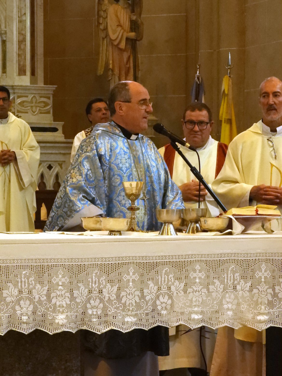 El Obispo recordó el 40° Aniversario de la Democracia