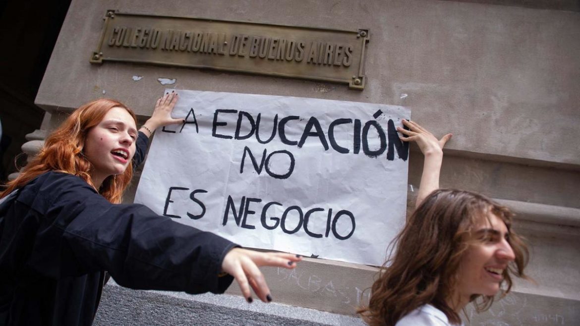 Frente a las elecciones, estudiantes ratificaron la defensa de la educación pública