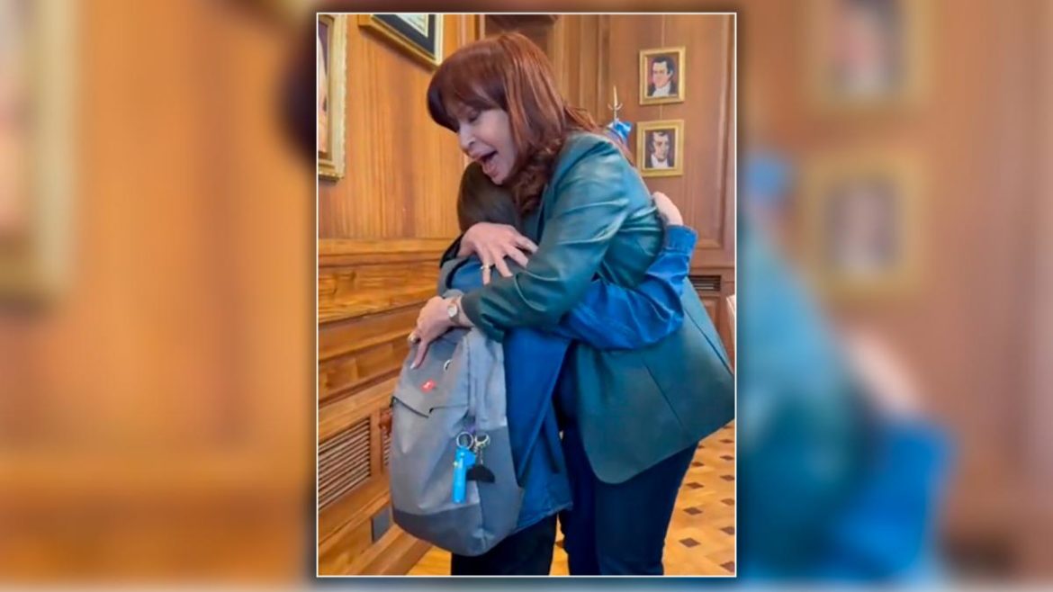 Cristina recibió a un niño con autismo en su despacho del Senado