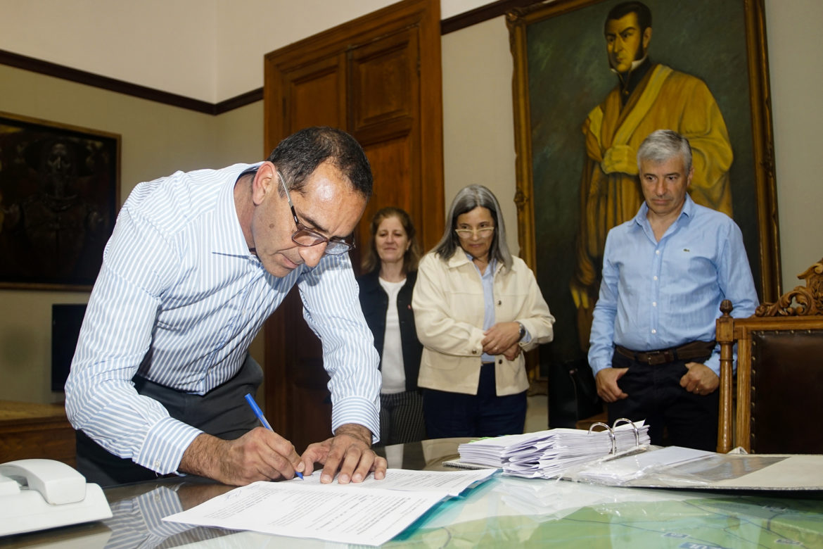 Los azuleños acompañaron a Nelson Sombra en los actos de asunción como intendente municipal