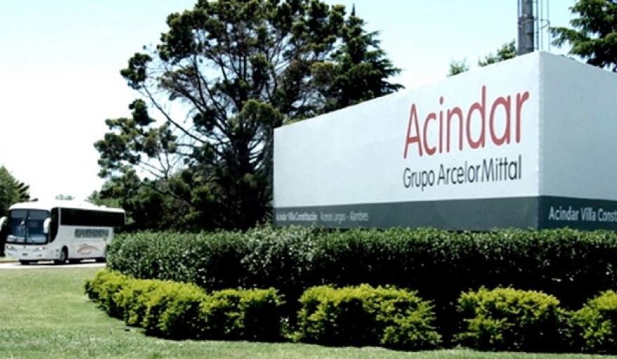 El grupo Acindar paralizará sus plantas fabriles durante un mes por la caída de ventas