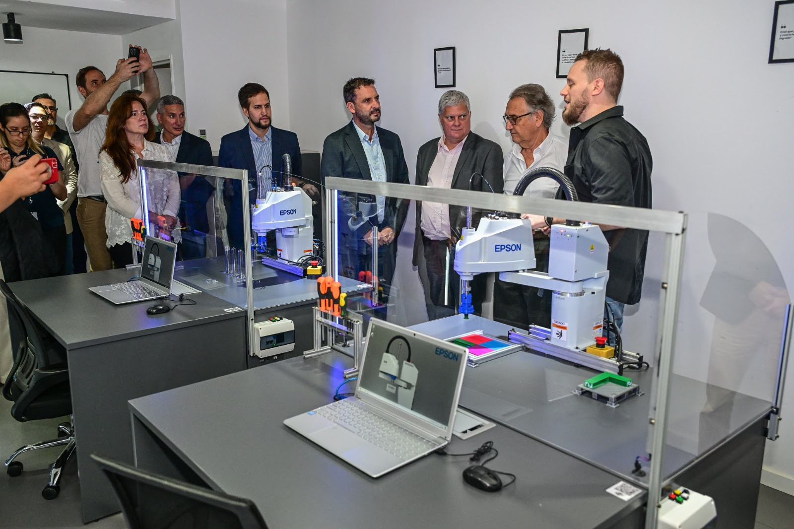 polo-fly-tech-escobar-epson