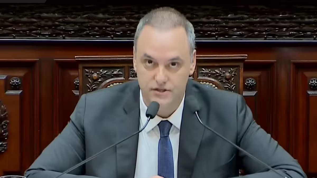 manuel-adorni-1