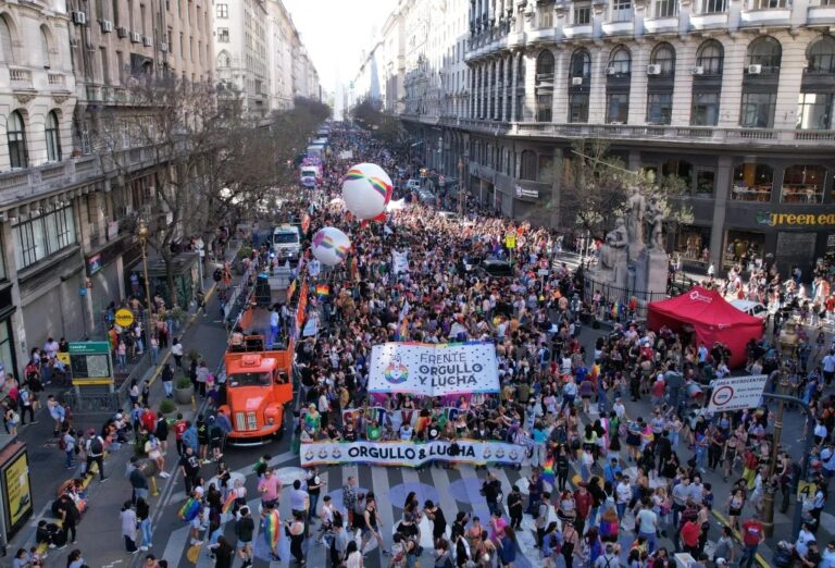 orgullo y lucha1