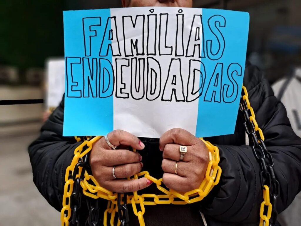 familias-endeudadas1